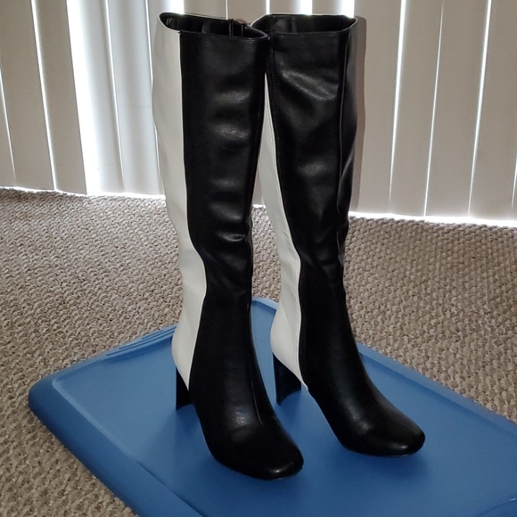 NIB BAMBOO 5.5 Blk & Wht Knee-High Boots - Picture 3 of 7